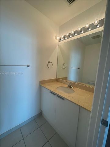 140 S Dixie Highway 1016, Hollywood, FL 33020