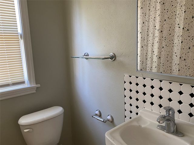 4936 Worth Street E, Dallas, TX 75214