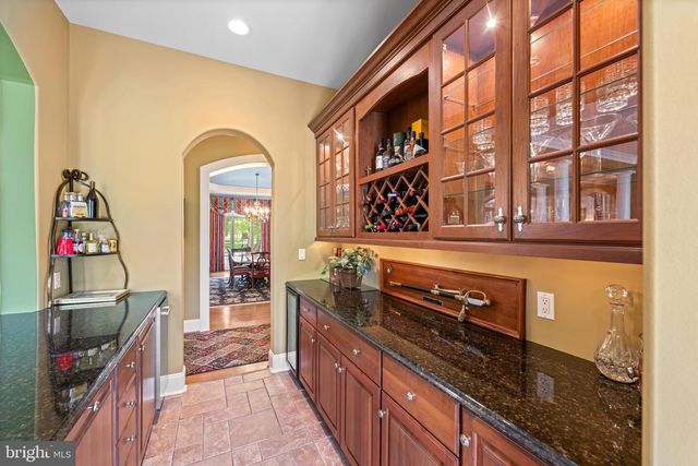 6 WEDGEWOOD DR, Blue Bell, PA 19422