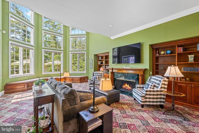 6 WEDGEWOOD DR, Blue Bell, PA 19422
