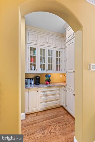 6 WEDGEWOOD DR, Blue Bell, PA 19422