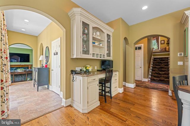 6 WEDGEWOOD DR, Blue Bell, PA 19422
