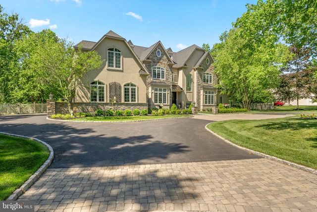 6 WEDGEWOOD DR, Blue Bell, PA 19422