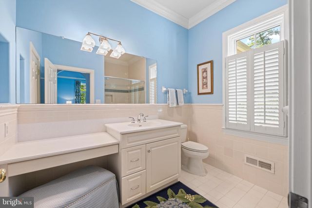 6 WEDGEWOOD DR, Blue Bell, PA 19422