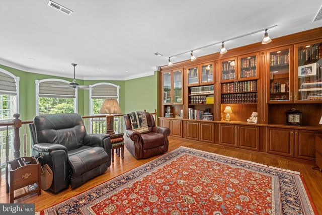 6 WEDGEWOOD DR, Blue Bell, PA 19422