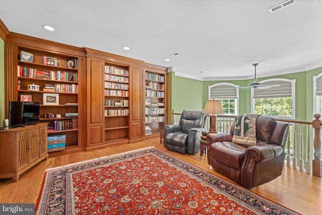 6 WEDGEWOOD DR, Blue Bell, PA 19422