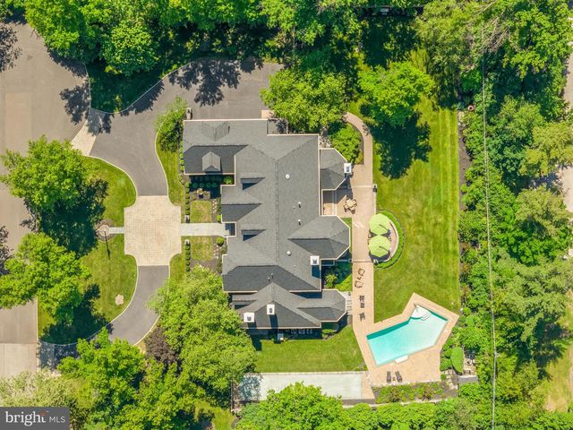 6 WEDGEWOOD DR, Blue Bell, PA 19422