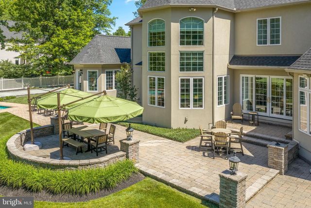 6 WEDGEWOOD DR, Blue Bell, PA 19422
