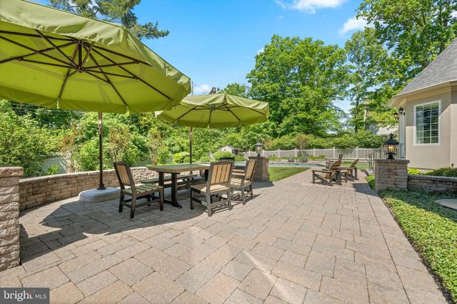 6 WEDGEWOOD DR, Blue Bell, PA 19422