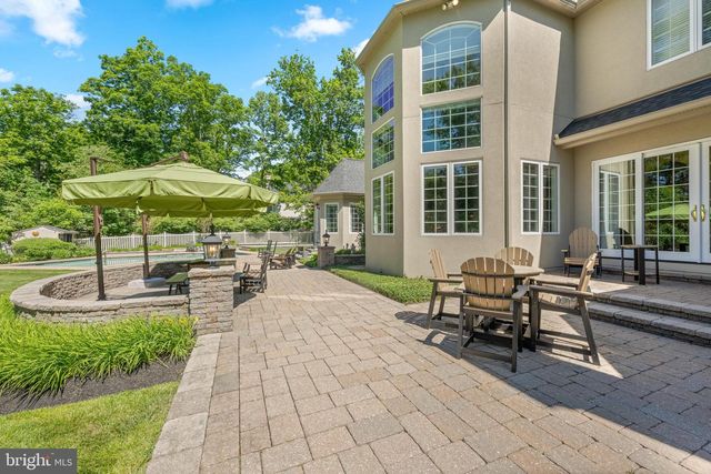6 WEDGEWOOD DR, Blue Bell, PA 19422