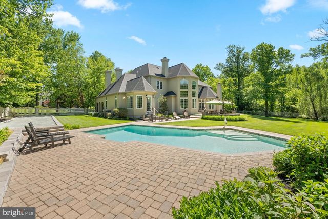 6 WEDGEWOOD DR, Blue Bell, PA 19422