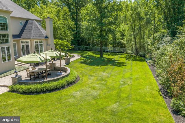 6 WEDGEWOOD DR, Blue Bell, PA 19422