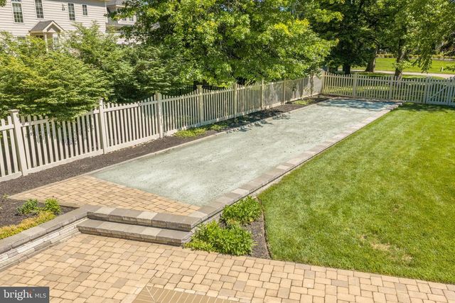 6 WEDGEWOOD DR, Blue Bell, PA 19422
