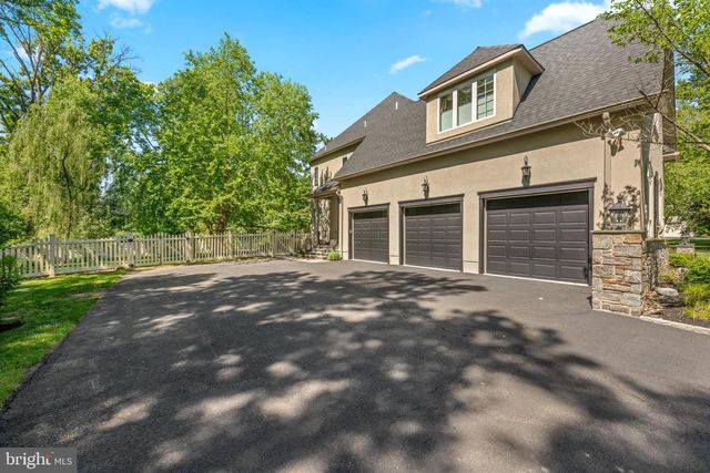 6 WEDGEWOOD DR, Blue Bell, PA 19422