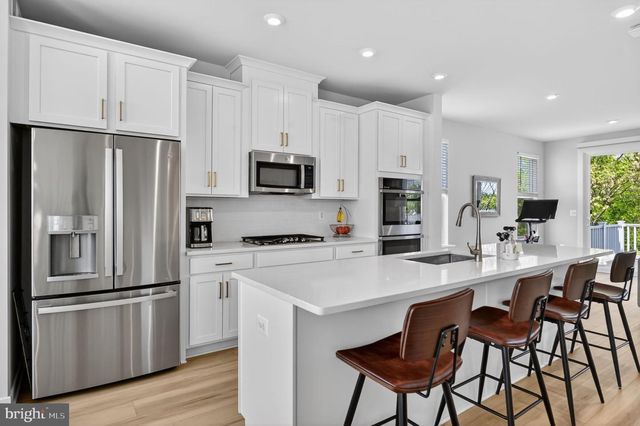 42478 INVERGORDON TER, Sterling, VA 20166