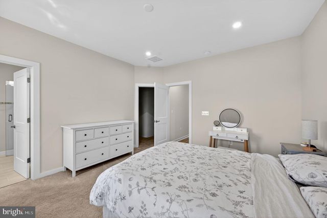 42478 INVERGORDON TER, Sterling, VA 20166