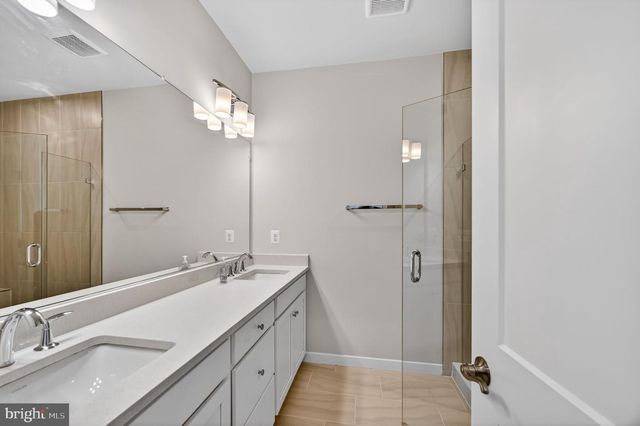 42478 INVERGORDON TER, Sterling, VA 20166