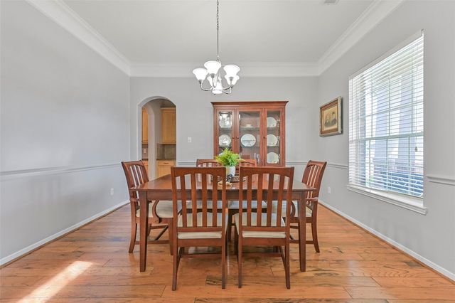 2835 Fairway Drive, Friendswood, TX 77546