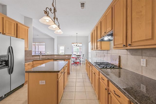 2835 Fairway Drive, Friendswood, TX 77546