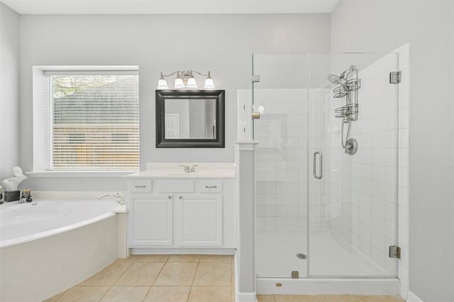 2835 Fairway Drive, Friendswood, TX 77546