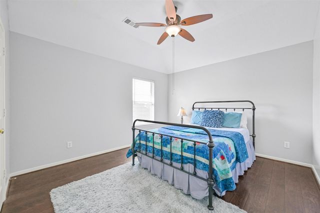 2835 Fairway Drive, Friendswood, TX 77546