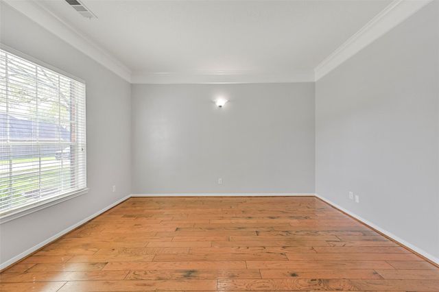 2835 Fairway Drive, Friendswood, TX 77546