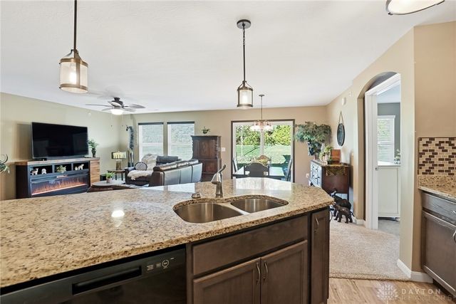 6 Waterlily Drive, Springboro, OH 45066