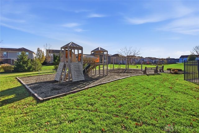 6 Waterlily Drive, Springboro, OH 45066