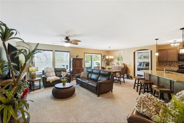 6 Waterlily Drive, Springboro, OH 45066