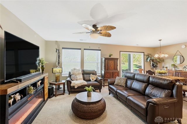 6 Waterlily Drive, Springboro, OH 45066