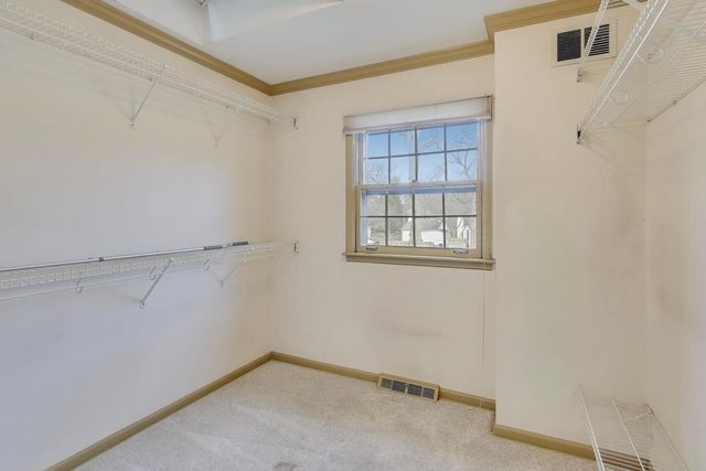 948 S Green Bay Road, Lake Forest, IL 60045