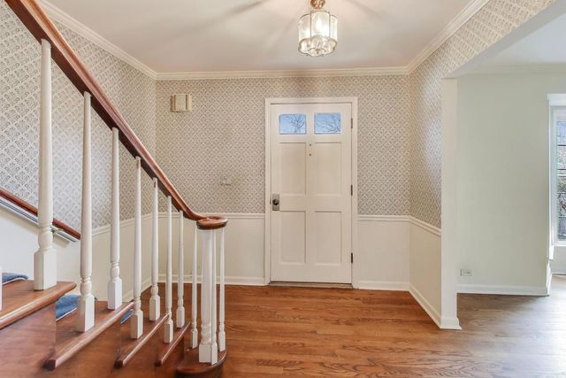 948 S Green Bay Road, Lake Forest, IL 60045