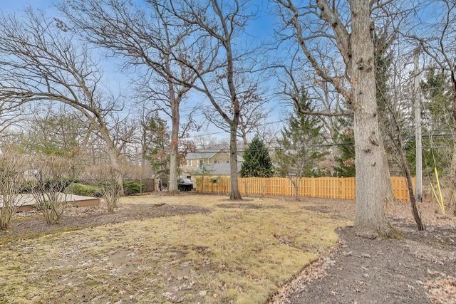 948 S Green Bay Road, Lake Forest, IL 60045