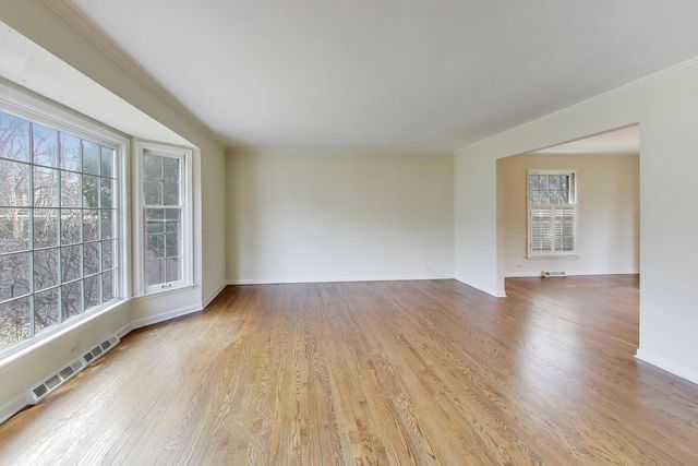 948 S Green Bay Road, Lake Forest, IL 60045