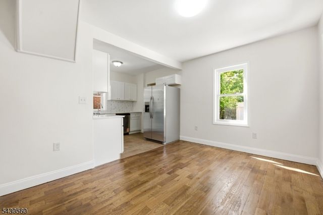 91 Willoughby St, Newark City, NJ 07112
