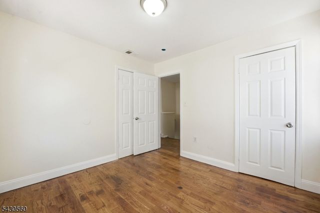 91 Willoughby St, Newark City, NJ 07112