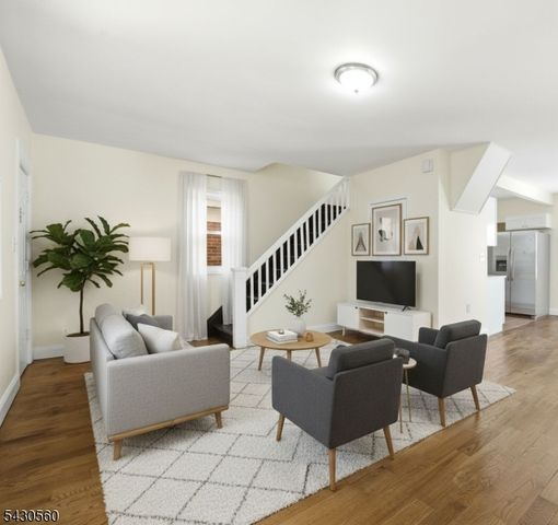 91 Willoughby St, Newark City, NJ 07112