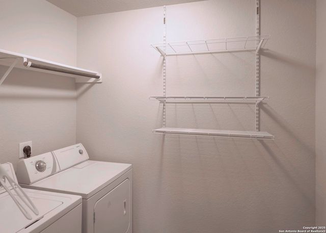 1972 BLUETHROAT, New Braunfels, TX 78130