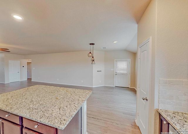 1972 BLUETHROAT, New Braunfels, TX 78130