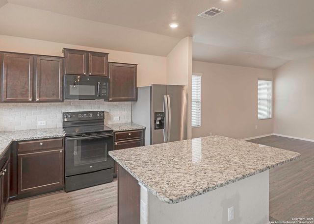 1972 BLUETHROAT, New Braunfels, TX 78130