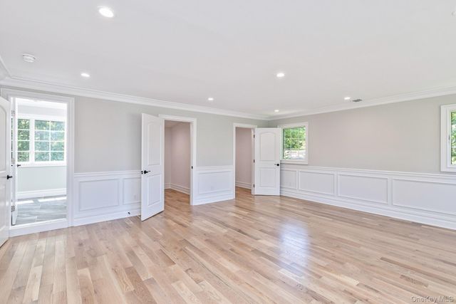 5 Hemingway Drive, Dix Hills, NY 11746