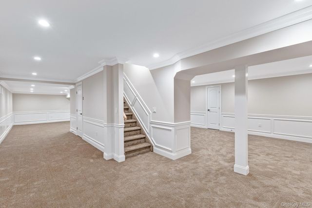 5 Hemingway Drive, Dix Hills, NY 11746