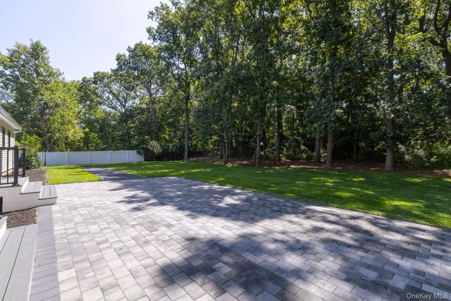 5 Hemingway Drive, Dix Hills, NY 11746