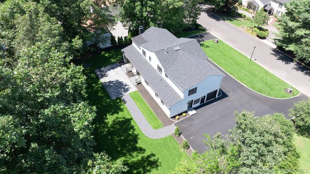 5 Hemingway Drive, Dix Hills, NY 11746