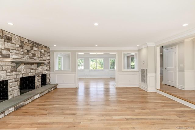 5 Hemingway Drive, Dix Hills, NY 11746
