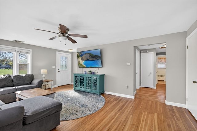 15 Tracy Ave, Lynn, MA 01902