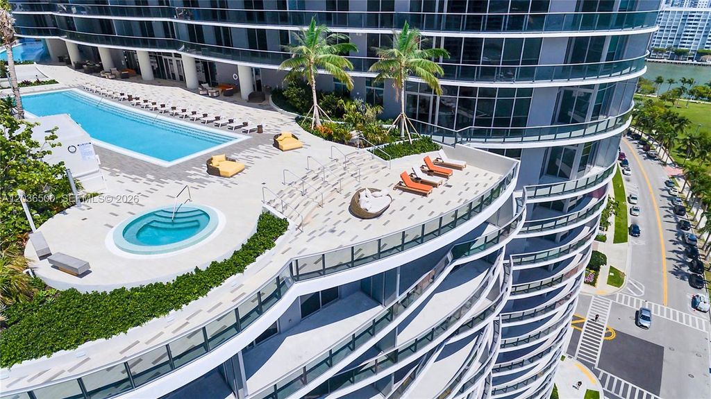 488 NE 18th Street 3007, Miami, FL 33132