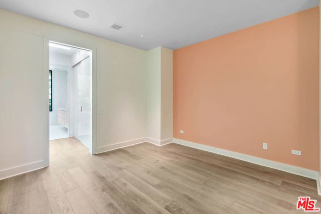 8815 Rosewood Avenue, West Hollywood, CA 90048