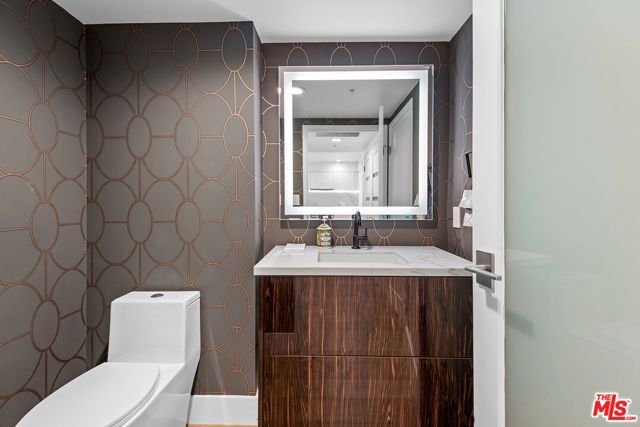 13700 Marina Pointe Drive 925, Marina Del Rey, CA 90292