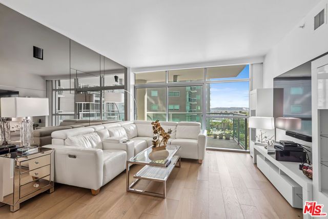 13700 Marina Pointe Drive 925, Marina Del Rey, CA 90292